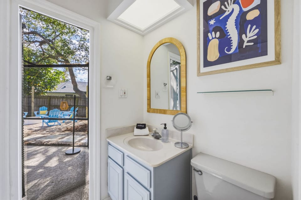 House | 4 bedrooms, high-speed internet