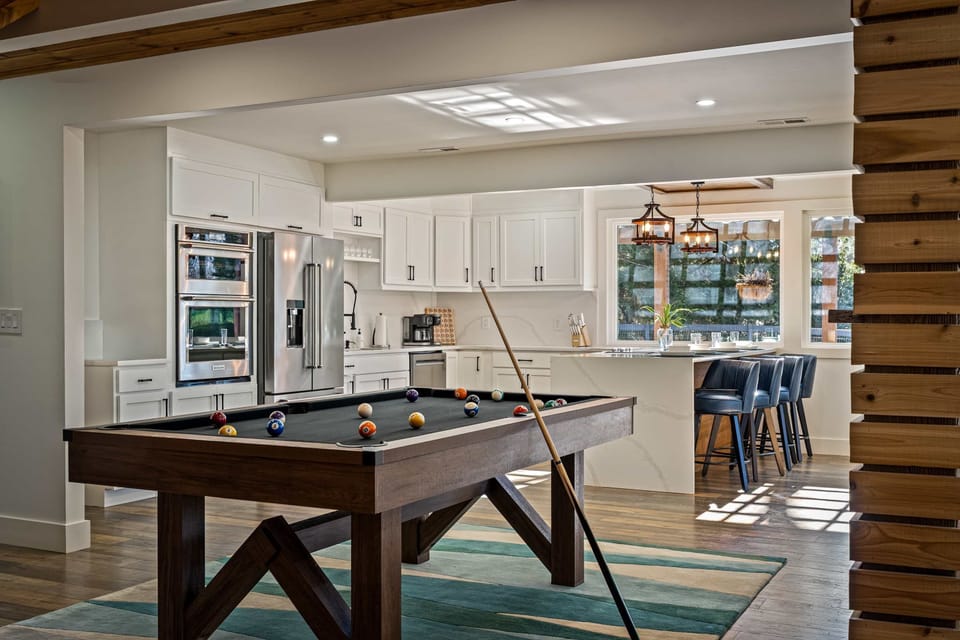 House | 4 bedrooms, high-speed internet