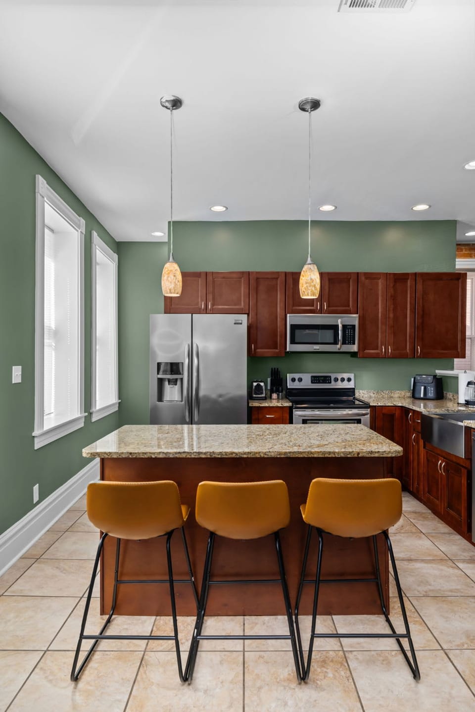House | 3 bedrooms, high-speed internet