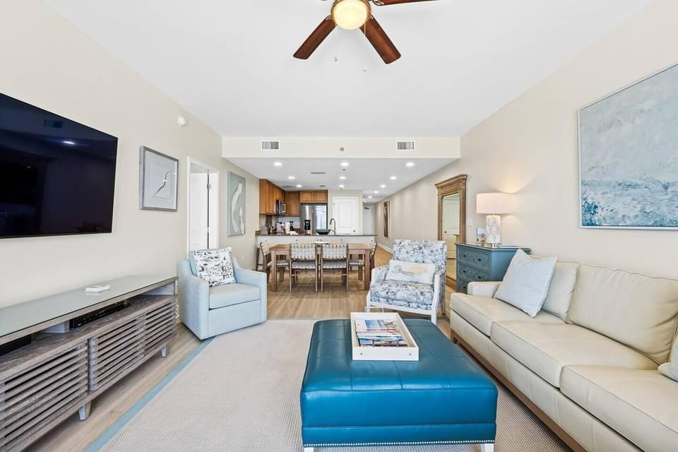Condo, Multiple Beds (Sterling Breeze 507- Dancing Waves) | Living area