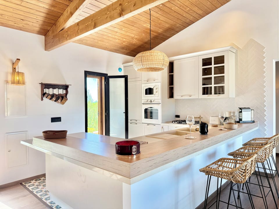 Chalet, 4 Bedrooms, Smoking, Private Pool | Interior