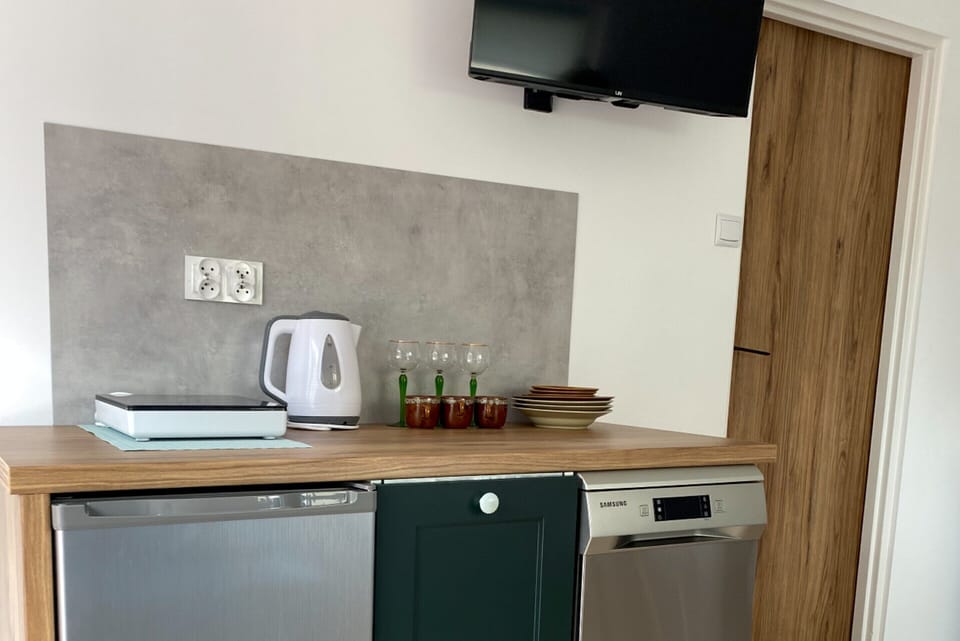 Apartment | Private kitchen | Highchair