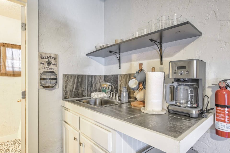 Coffeemaker, sink, and basics
