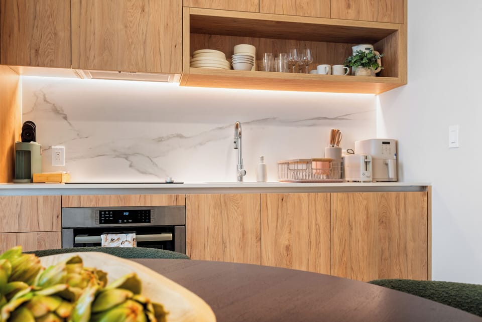 Deluxe Apartment, Balcony, City View | Private kitchen