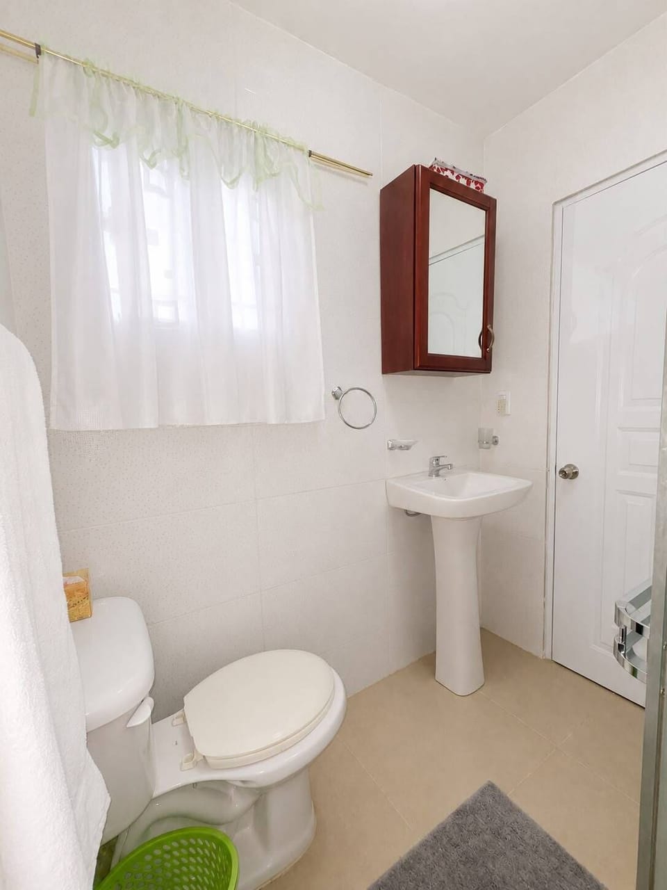 Towels, toilet paper