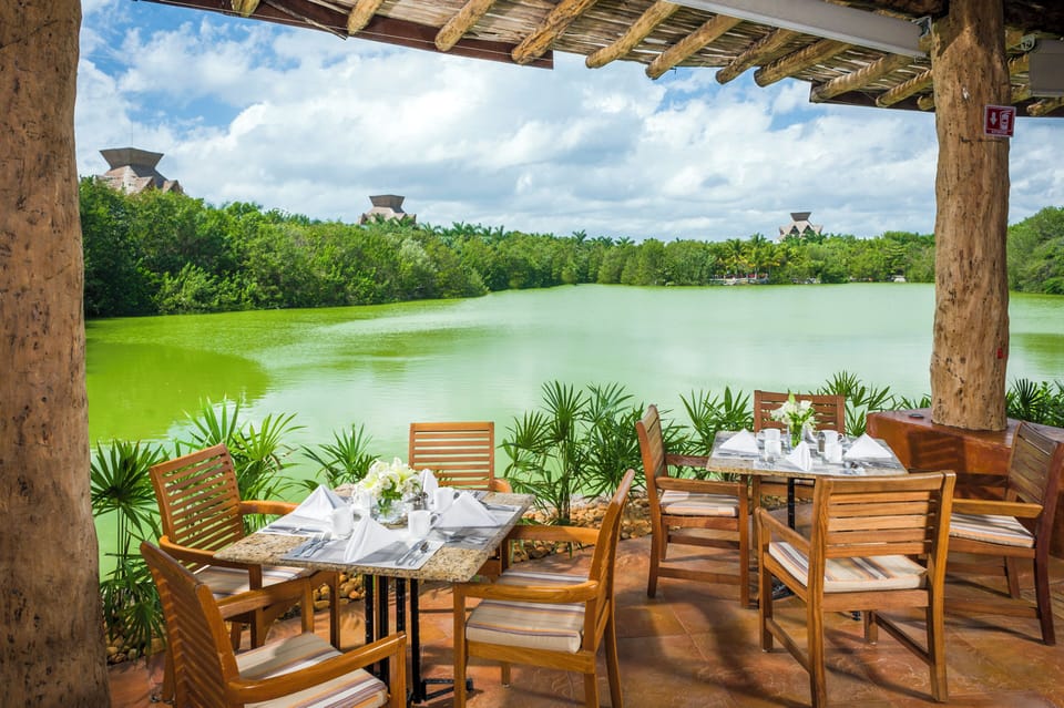 Ocean Breeze Riviera Maya Hotel in Playa del Carmen
