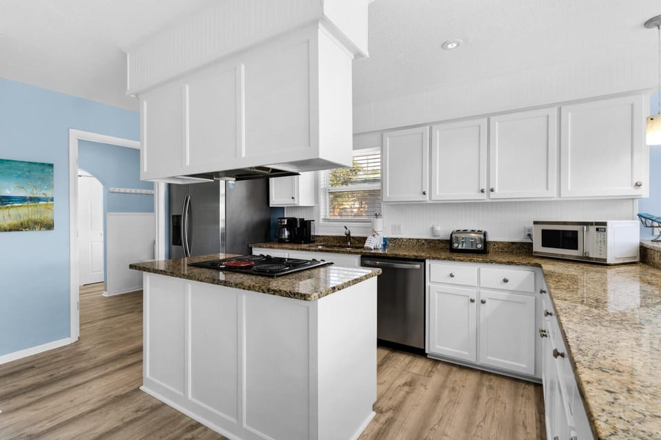 House, Multiple Beds (Sun and Sand) | Private kitchen