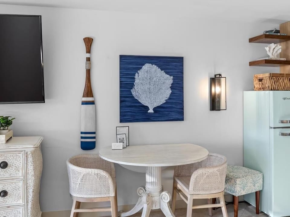 Condo, 1 King Bed with Sofa bed (Bahia 4122) | Dining