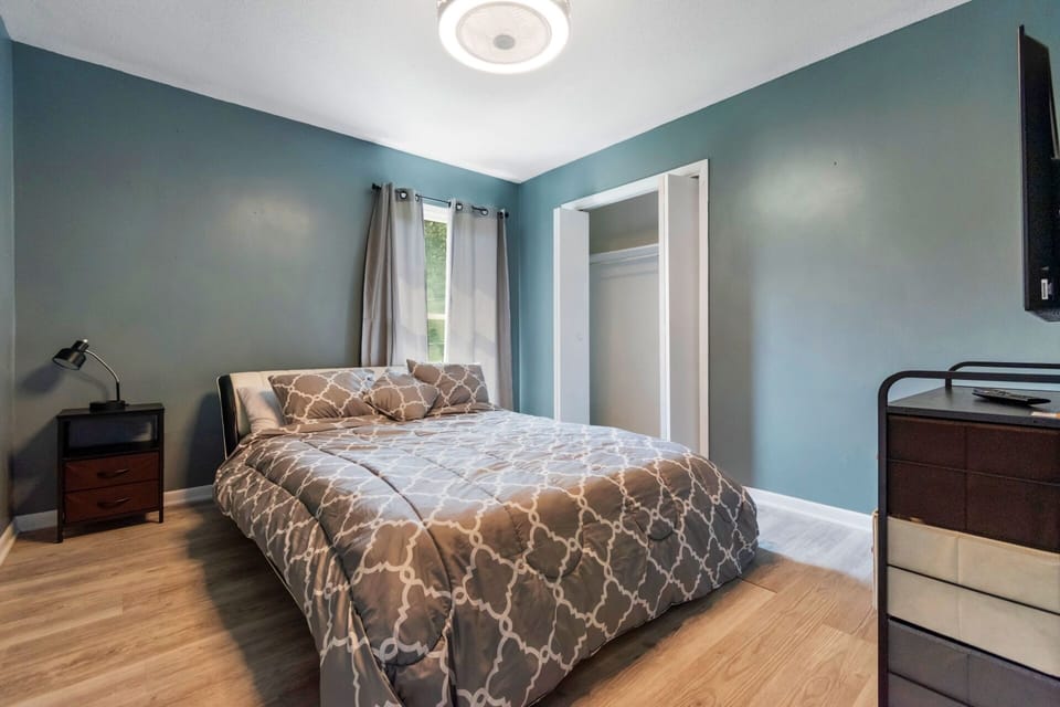 room, indoor, bed, private space
