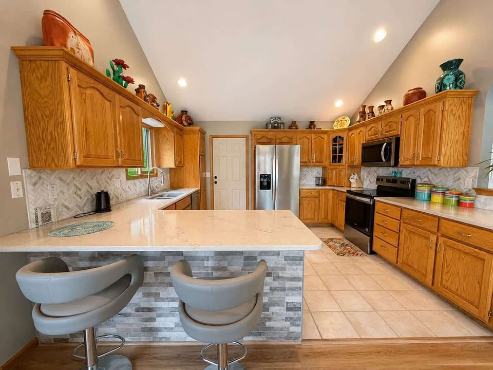 The open kitchen is well equipped for an unforgettable getaway​