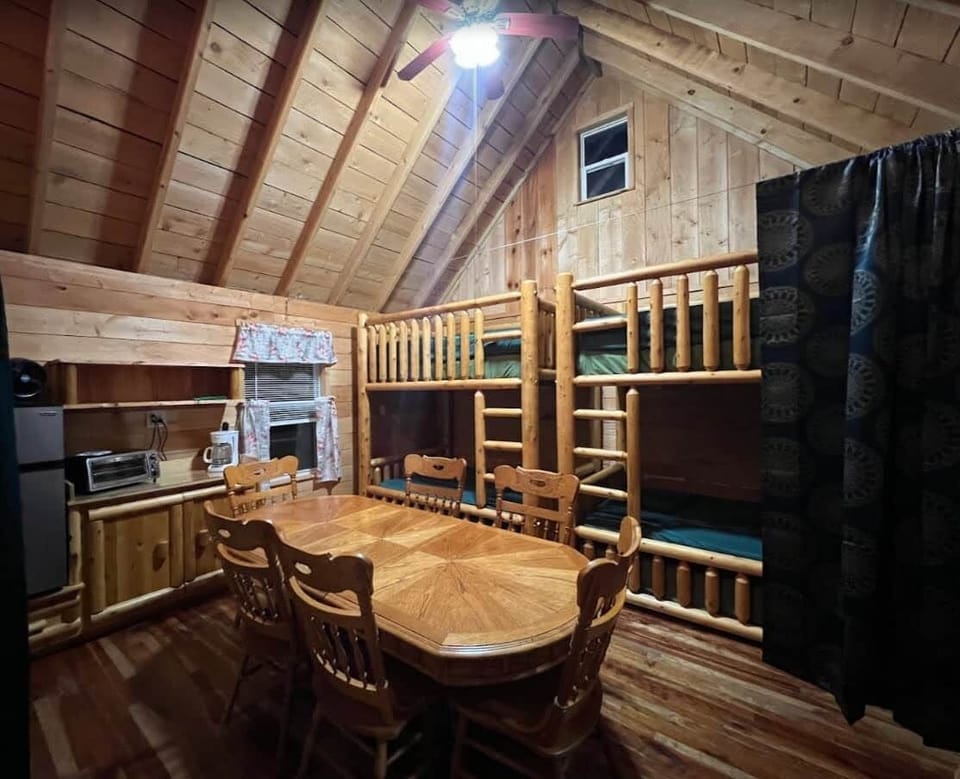 OTRTTW Cabin 4 night full room
