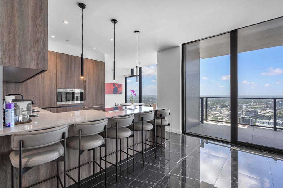 The open kitchen is well equipped for an unforgettable getaway​