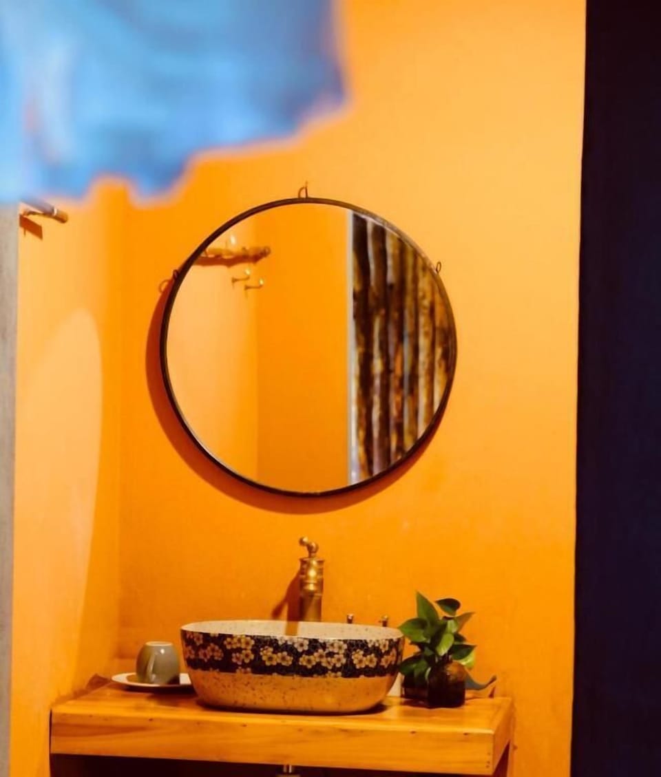 Family Room, Garden View | Bathroom | Free toiletries, hair dryer, towels, soap