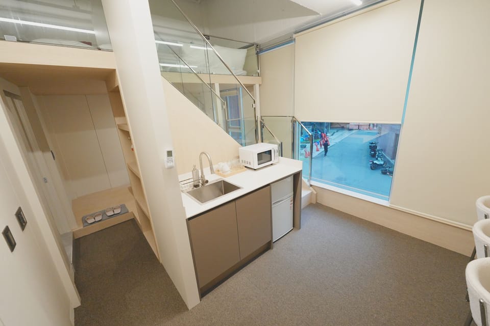 Executive Suite | Private kitchenette