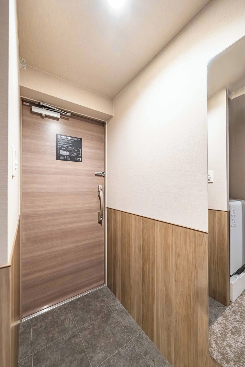 Standard Triple Room, Balcony, City View | Interior
