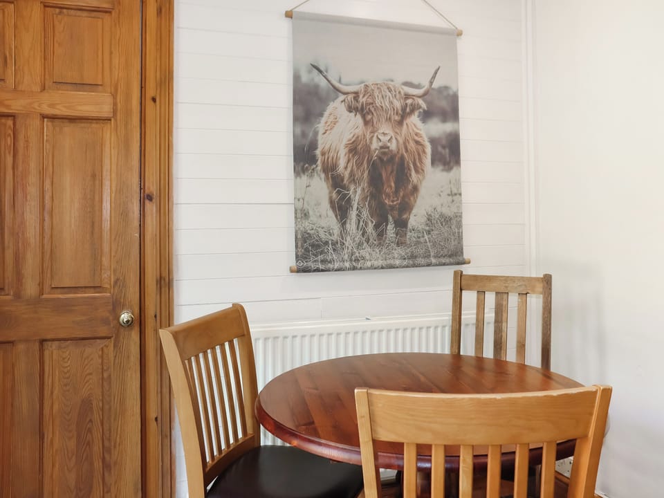 Dining Area | Weaver&rsquo;s Cottage, Banchory