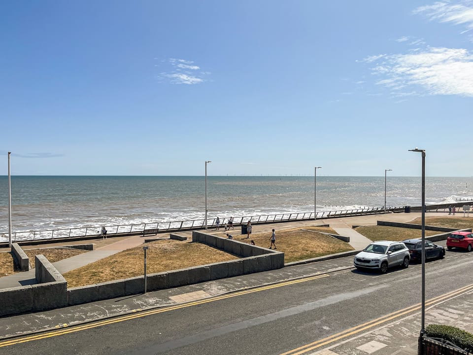 Master bedroom | Sunrise View, Hornsea