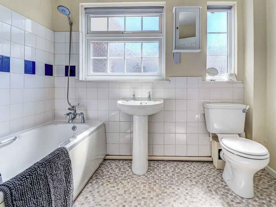 Double bedroom | Island Breeze, Shanklin