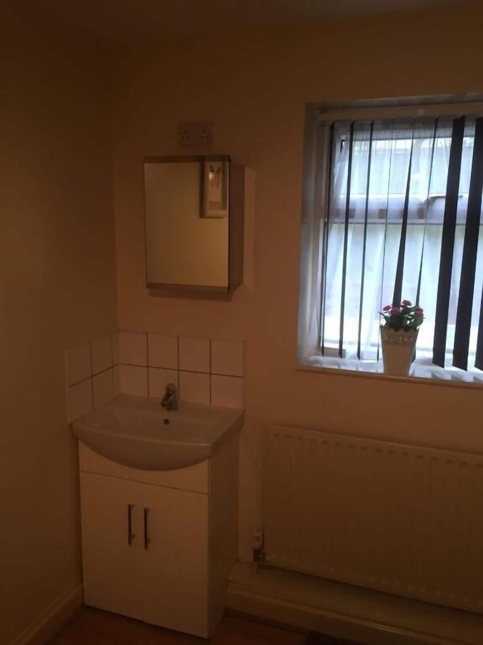 Basic Double Room, 1 Double Bed, Non Smoking, Patio | Bathroom