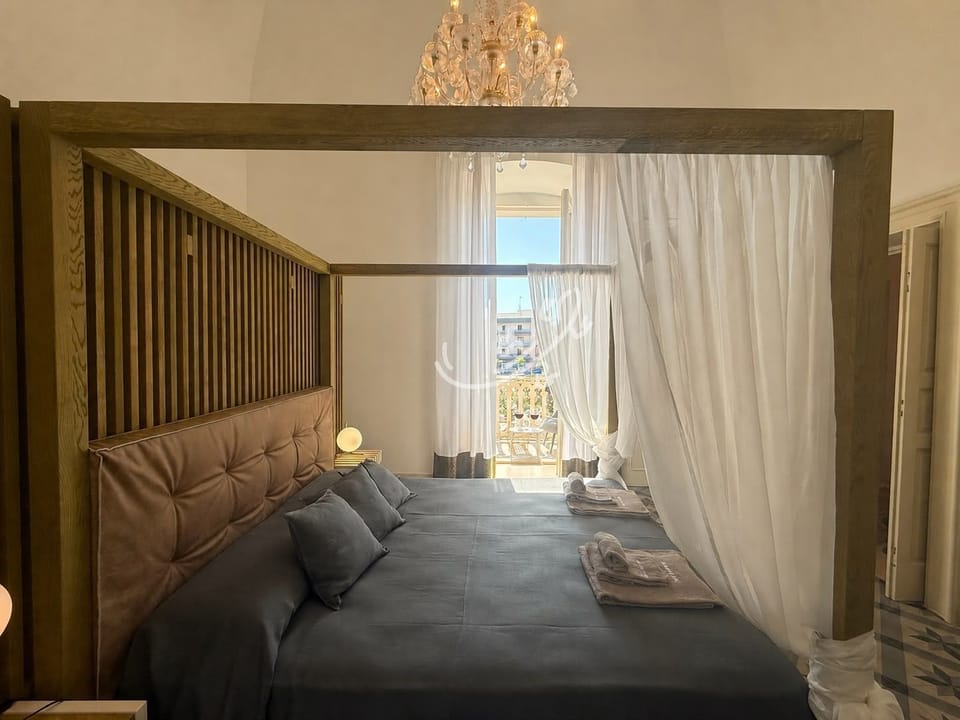 Apartment (3 Bedrooms) | 3 bedrooms, iron/ironing board, bed sheets