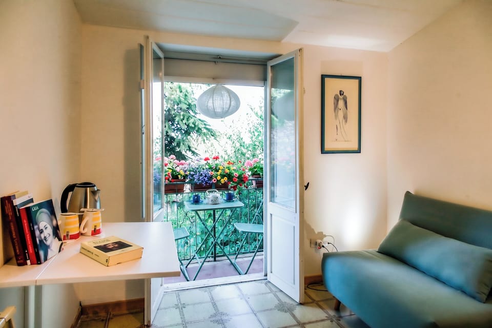 Condo, Balcony, City View | Living area
