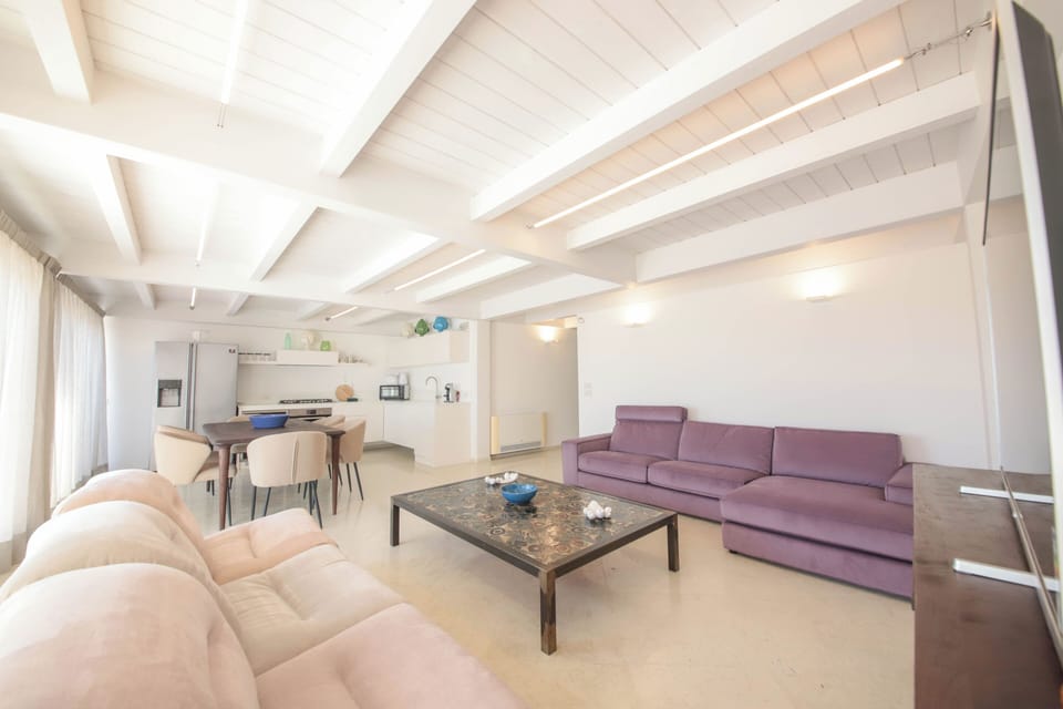 Apartment (2 Bedrooms) | Living area