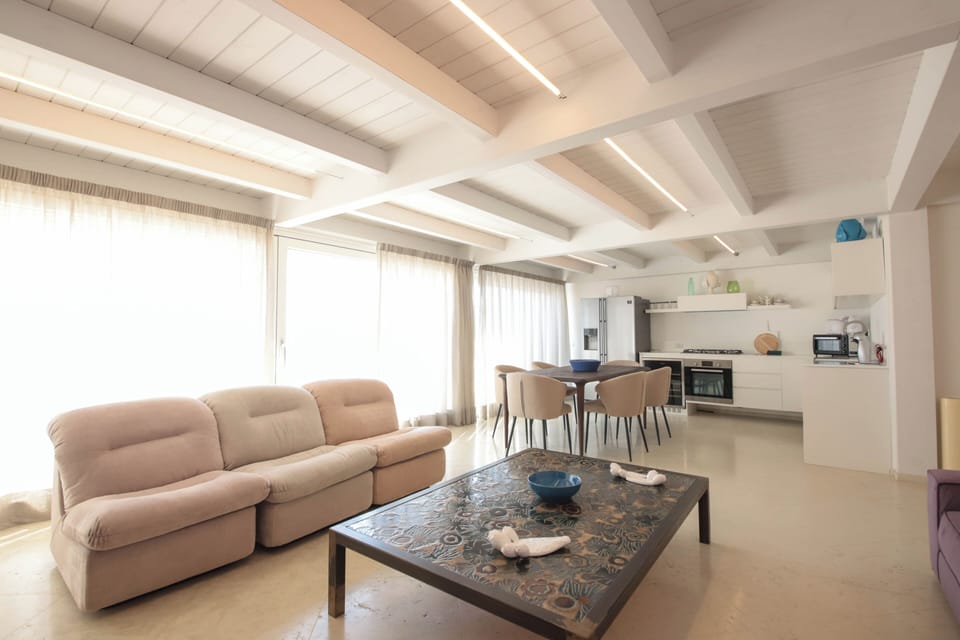 Apartment (2 Bedrooms) | Living area
