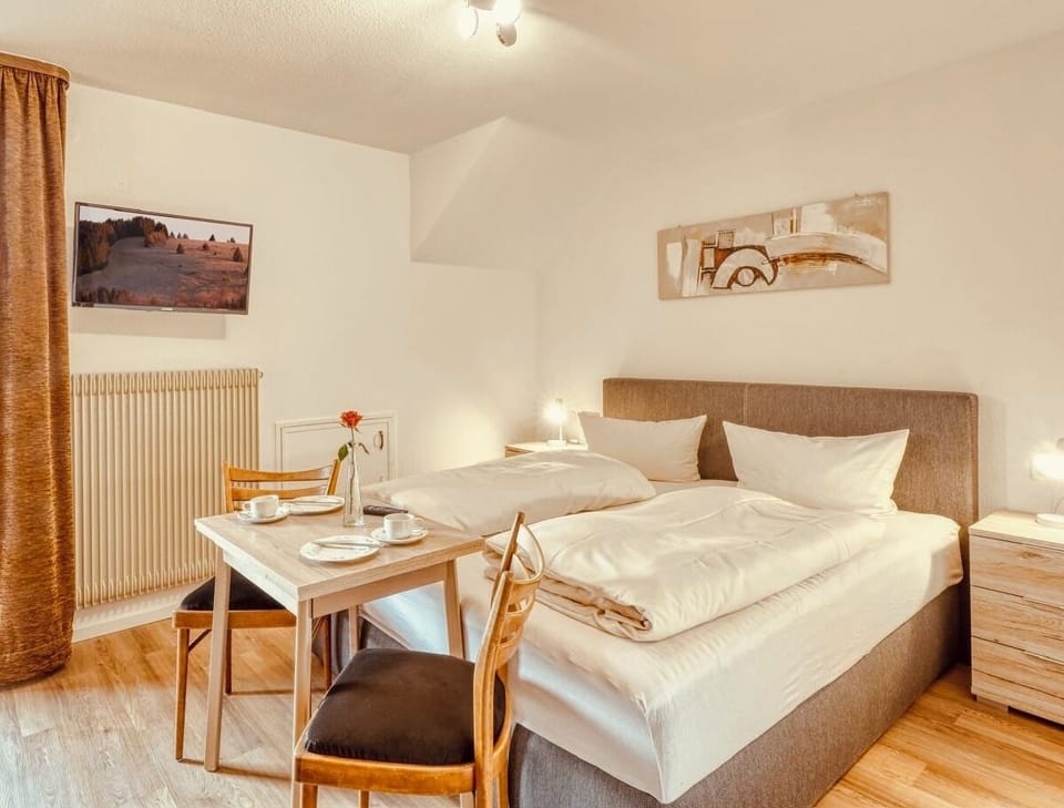 Comfort Double Room, Mountain View | WiFi (free)