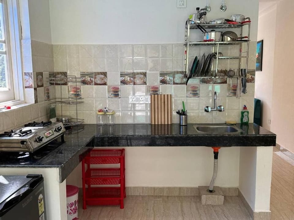Family Suite, Balcony, Mountain View | Private kitchen | Mini-fridge, electric kettle, cookware/dishes/utensils
