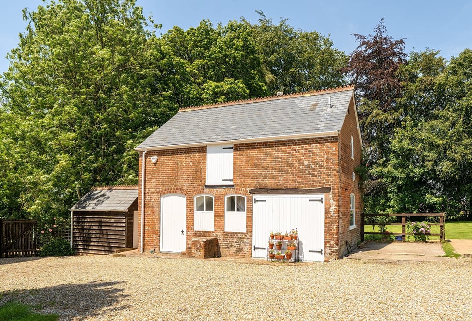The Old Coach House, Ansty: Cute and cosy, your holiday home awaits!
