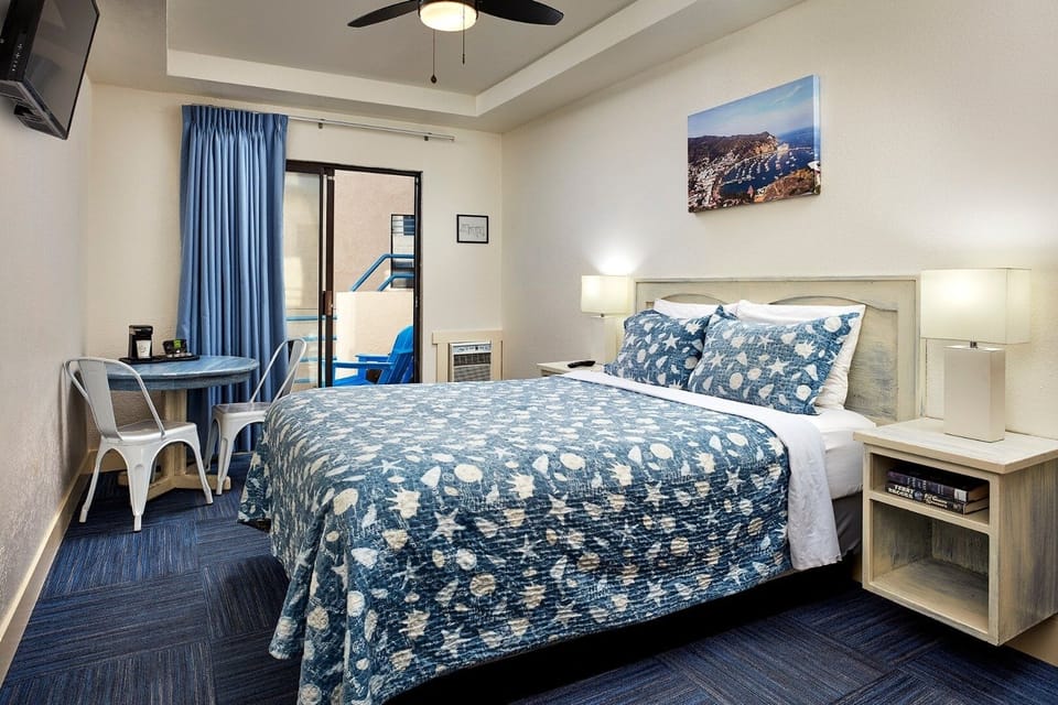 Settle into crisp linens and enjoy a peaceful, airy retreat.