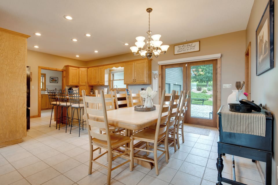 House (4 Bedrooms) | Interior
