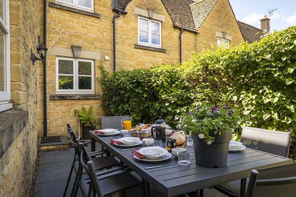 Birch House - StayCotswold
