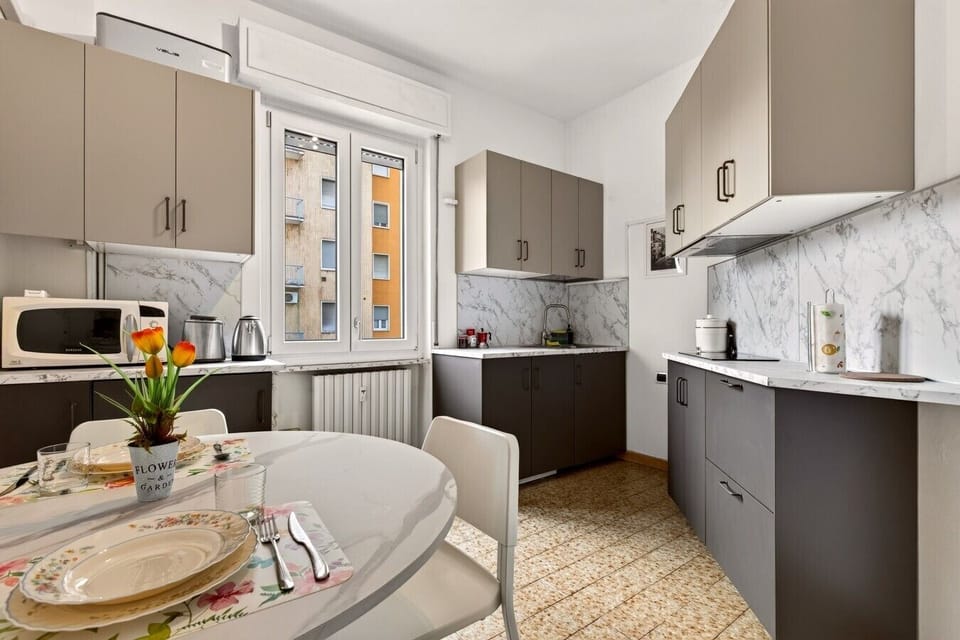 Fully equipped kitchen