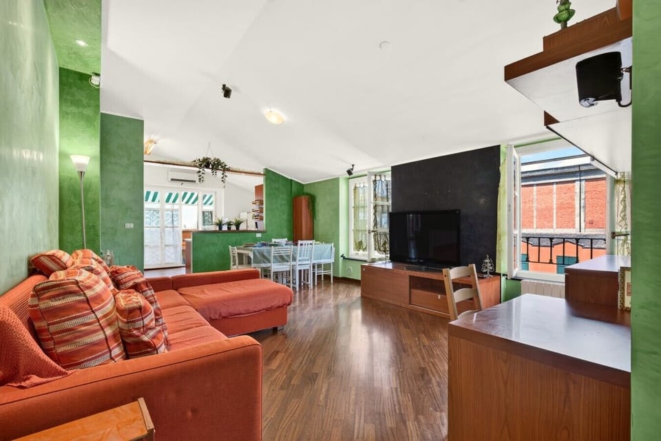 Living area seen from the entrance