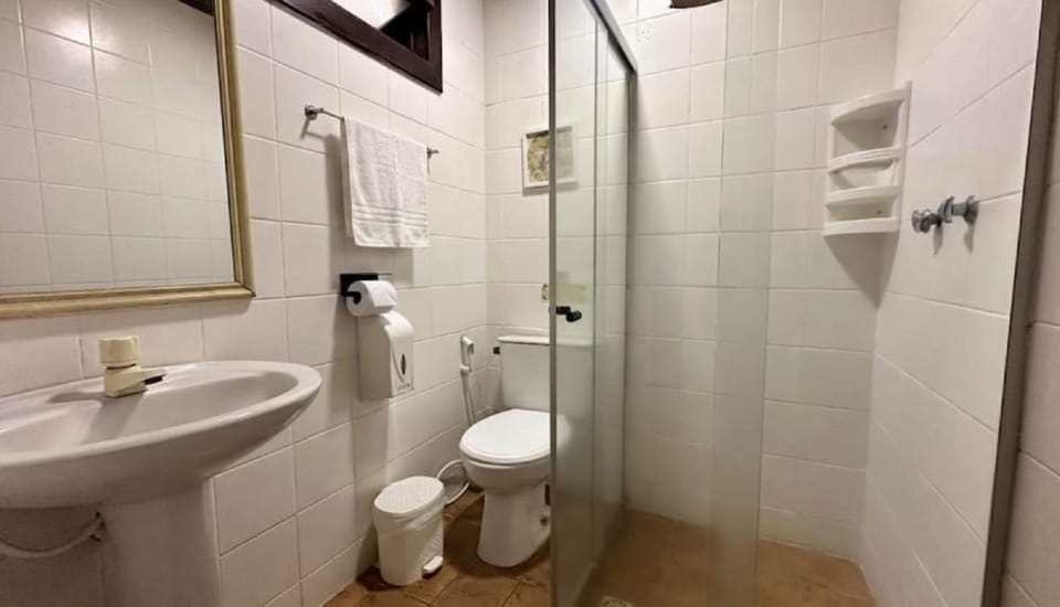 Shower, towels