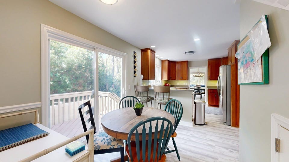 Breakfast Nook