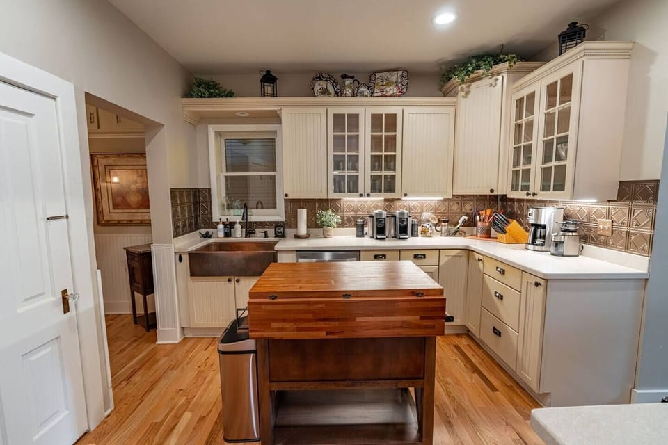 11-web-or-mls-Greenwood20Air20BnB20RGRR-11