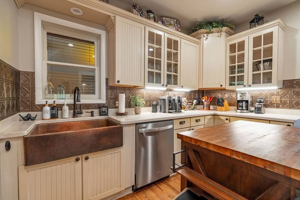 13-web-or-mls-Greenwood20Air20BnB20RGRR-13