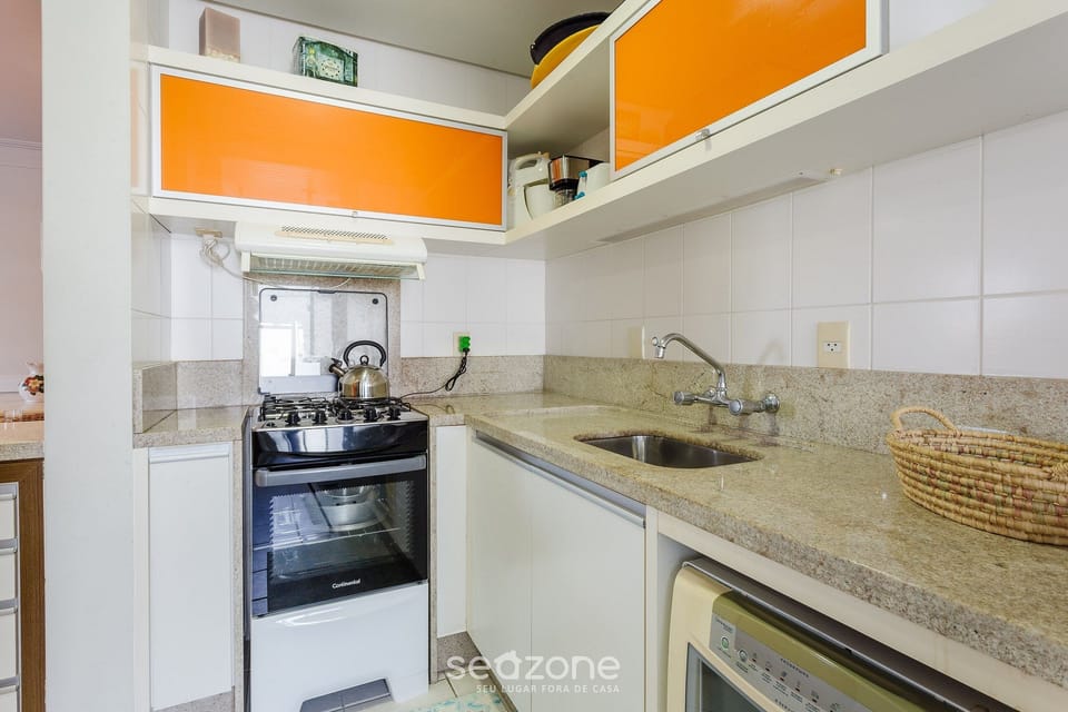 Basic Apartment | Private kitchen