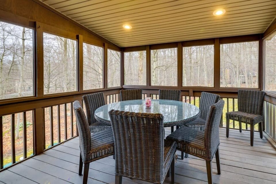 Porch | Dining Table | Forest Views