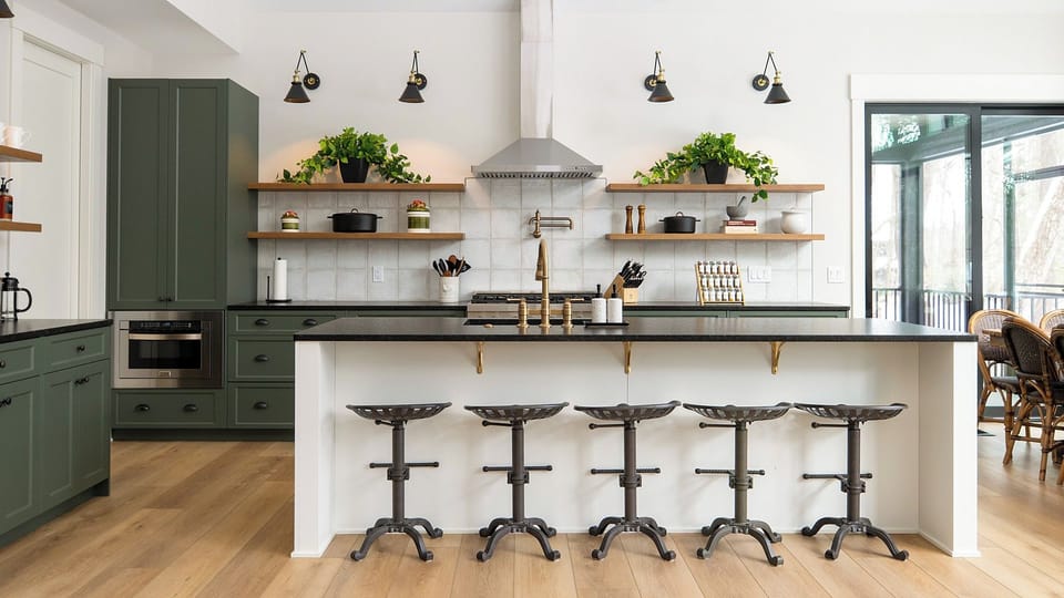 An inviting space designed for memorable meals and meaningful connection.

