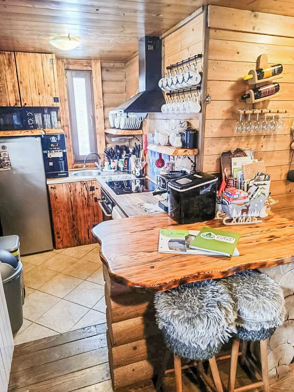 House | Private kitchen | Espresso maker, coffee/tea maker, fridge, microwave