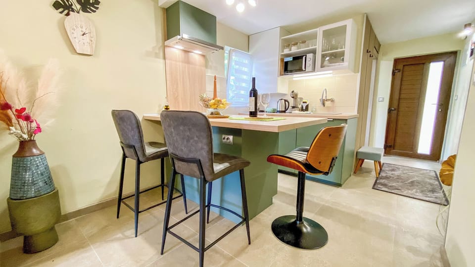 Apartment (A1) | Private kitchen | Espresso maker, fridge, microwave, stovetop
