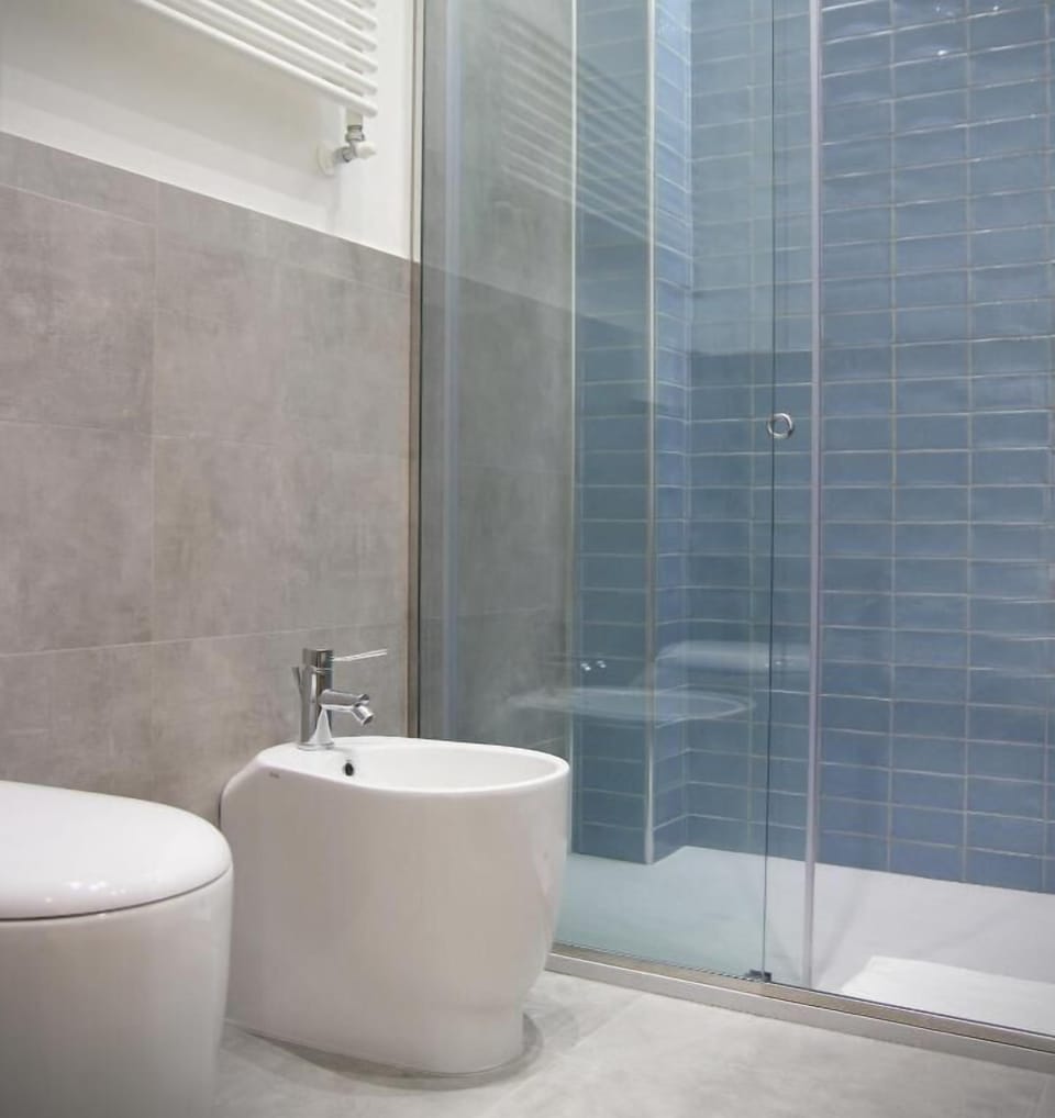 Classic Double Room, Sea View | Bathroom | Slippers