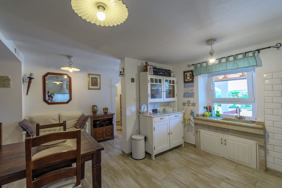 House | Private kitchen | Espresso maker, fridge, microwave, oven