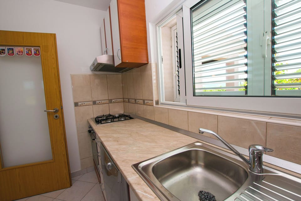 Apartment (A1) | Private kitchen | Espresso maker, fridge, microwave, oven