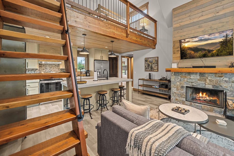 Cabin, Multiple Beds, Mountain View (Wilderness Club Park) | Living area