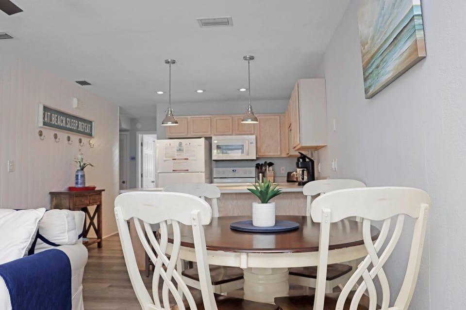 House, Multiple Beds (Barrier Dunes 542 - 55 - Relax N' Moo) | Dining