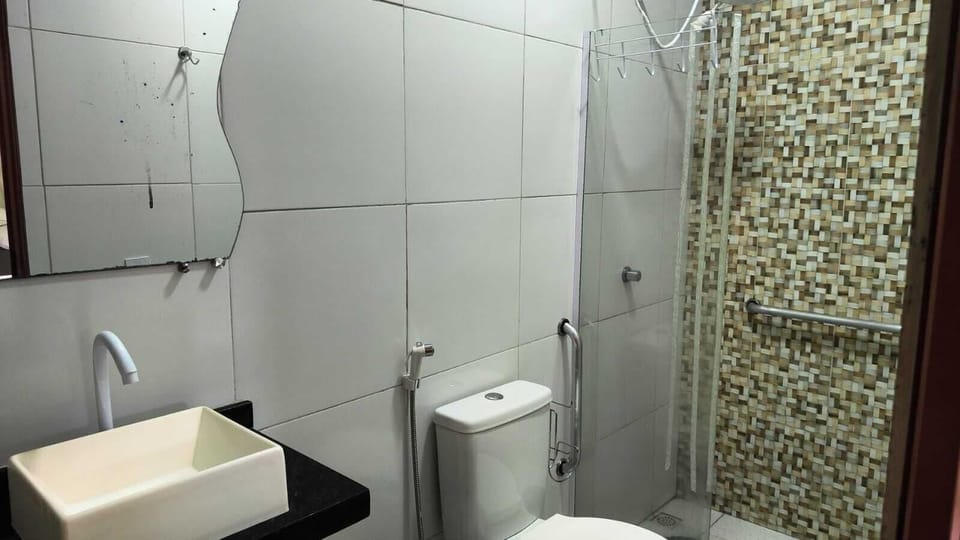 Classic Double or Twin Room, Lanai | Bathroom | Free toiletries, hair dryer (on request), towels, soap